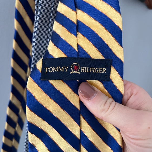 Tommy Hilfiger Gold And Blue Silk Tie - Picture 4 of 6